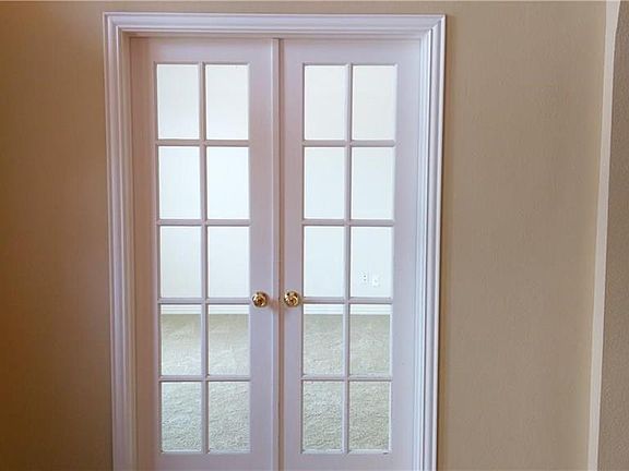 5th image of 3101 Angus Dr
