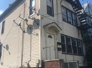 550 Jackson Ave, Elizabeth, NJ 07201