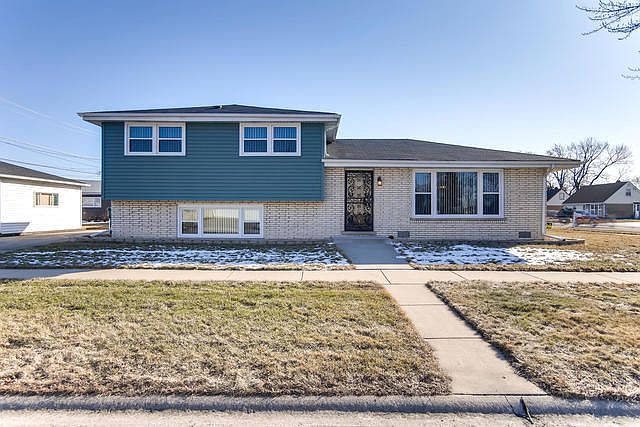1st image of 8401 Melvina Ave
