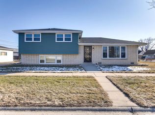8401 Melvina Ave, Burbank, IL