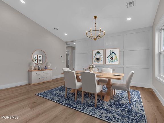 3rd image of 28 Swindon Court