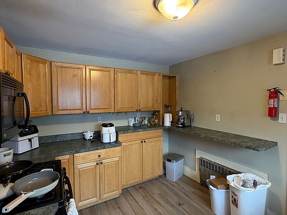 3rd image of 229 Corey Rd