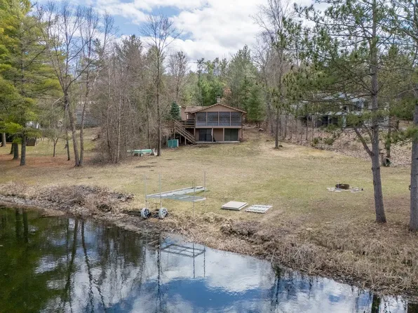 N2406 Alpine Dr, Wautoma, WI 54982
