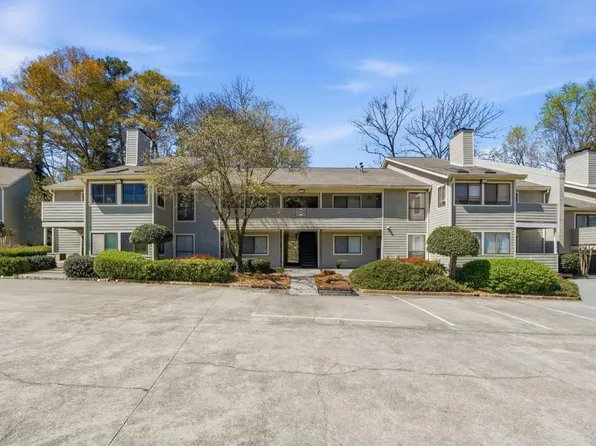 3428 Ivys Walk, Doraville, GA 30340