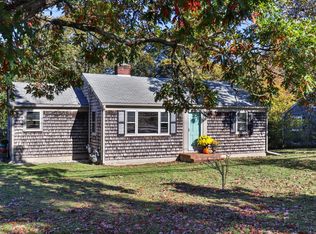 8 Meadow Brook Rd, North Chatham, MA 02650
