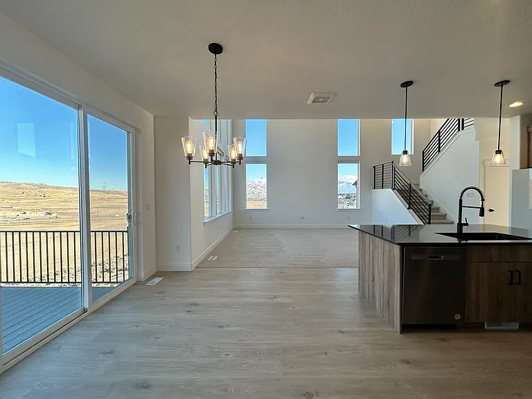 1482 W Russo Dr — Photo 18