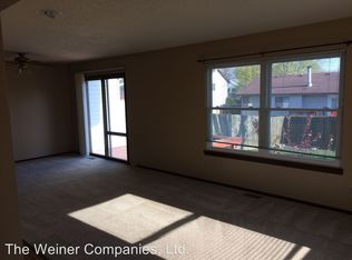 714 Higgins Rd, Champaign, IL 61822