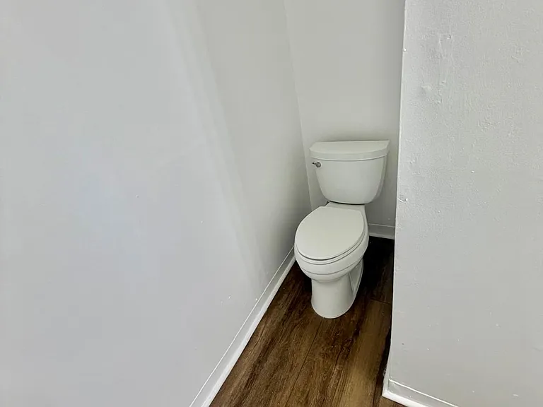 886 Dixwell Ave #2L — Photo 3