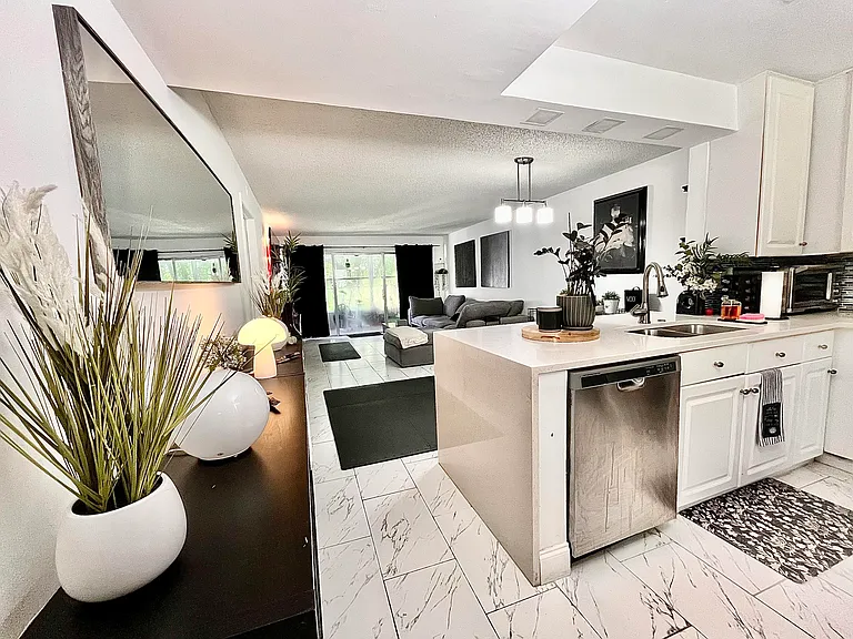 8301 Sands Point Blvd #S306 — Photo 10