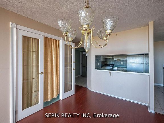 4th image of 236 Albion Rd #1411