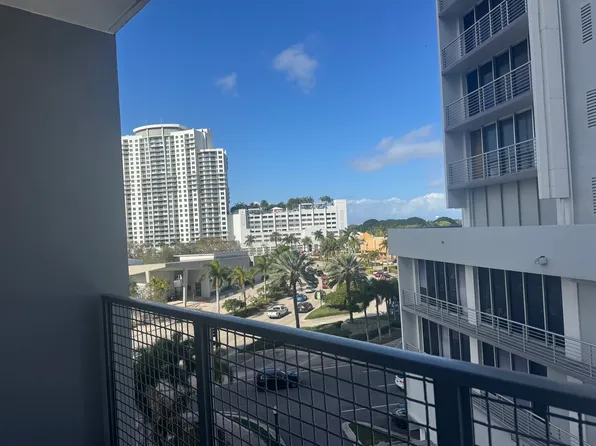 1771 S Young Cir Floor 516, Hollywood, FL 33020