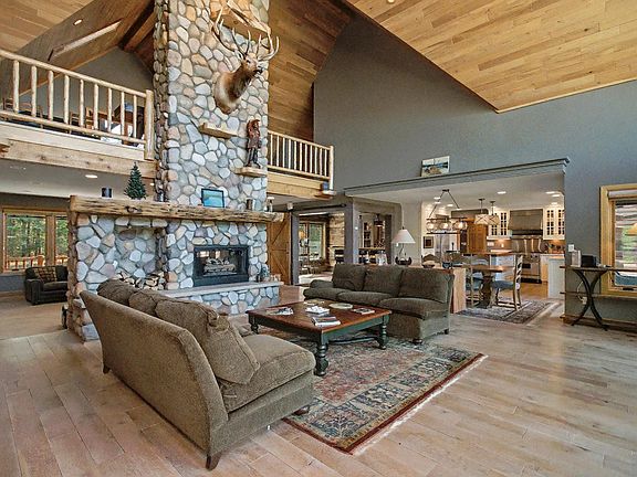 5th image of 2952 E Kerr Ln