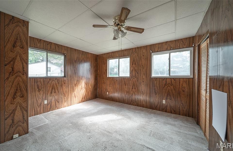 16th image of 2446 Charlack Ave