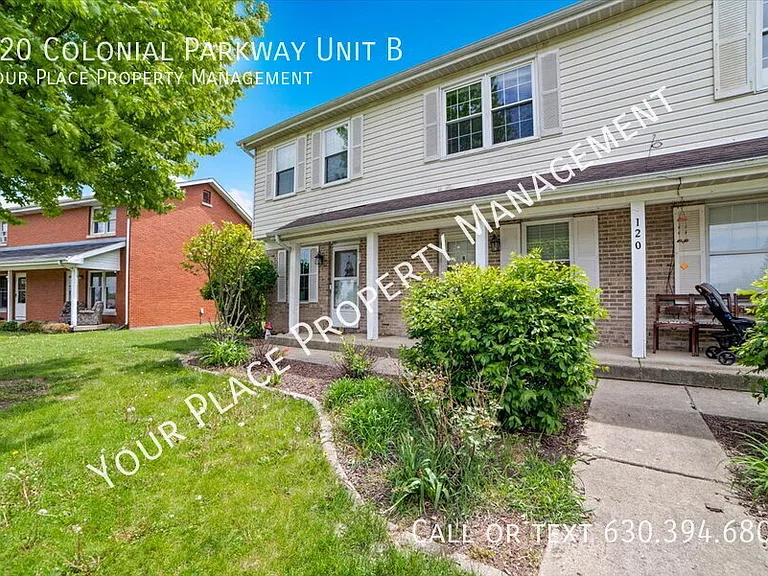 120 Colonial Pkwy #B — Photo 2