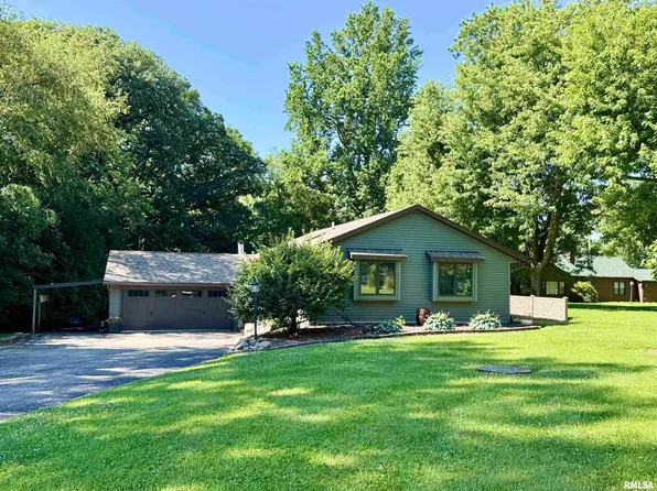 120 Lakeview Dr, East Galesburg, IL 61430