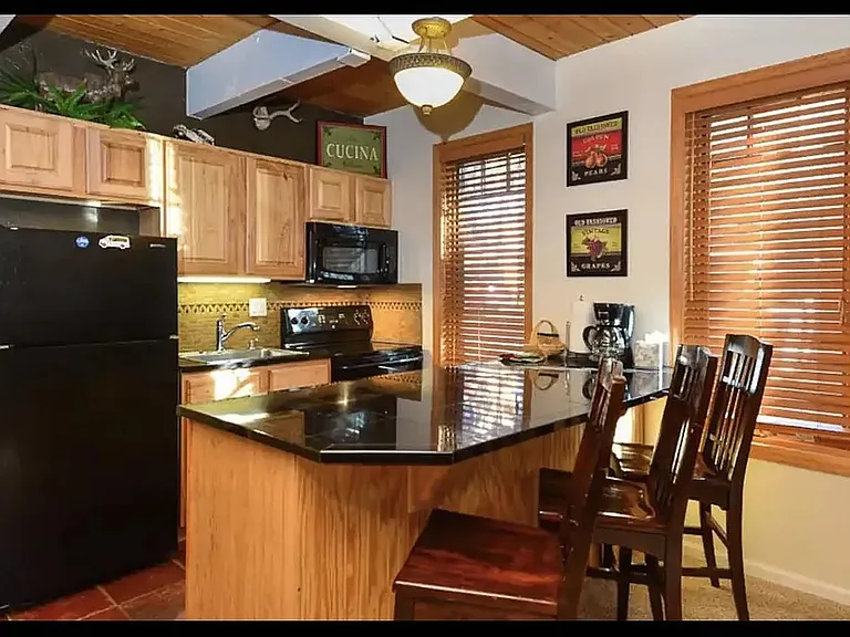 800 Columbine Rd #C-2 — Photo 6