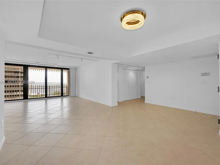 2 Grove Isle Dr #B907 — Photo 9