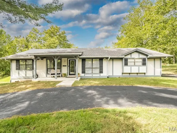 12981 Baalbek Dr, Saint Louis, MO 63127