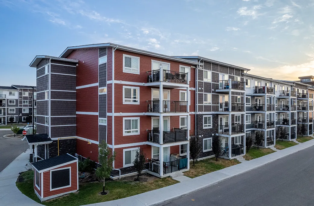 Vista Apartments — Photo 3