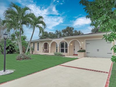1371 SE San Souci Lane, Port Saint Lucie, FL, 34952