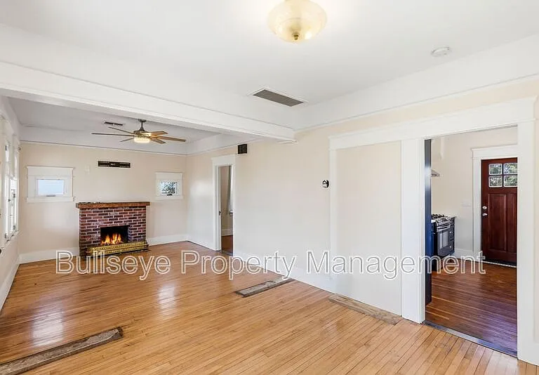 1238 E McKinley St — Photo 8