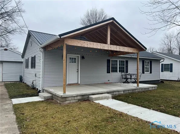 204 Superior St, Oakwood, OH 45873