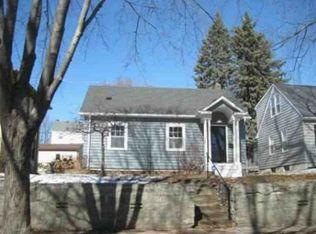 1255 Sargent Ave, Saint Paul, MN 55105