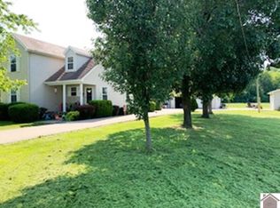 132 Jacey Blake Rd, Calvert City, KY 42029