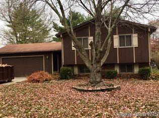 31 Briarwyck Dr, Jacksonville, IL 62650