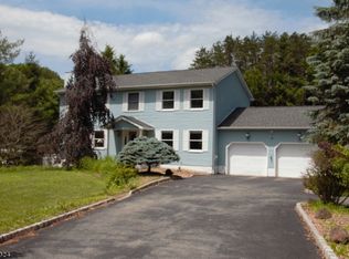 36 Clinton View Ter, Hewitt, NJ 07421