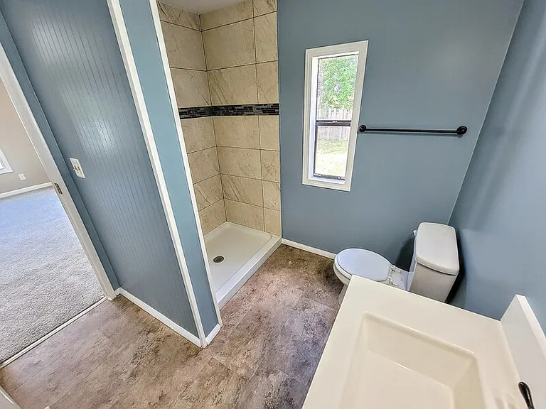 1154 W Barry Ln — Photo 10