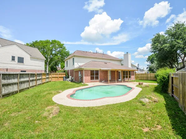 4013 Ivywood Dr, Pearland, TX 77584