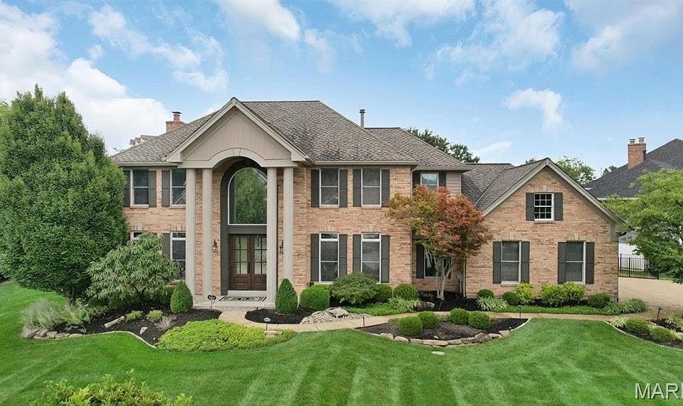 1st image of 2167 Riding Trail Dr