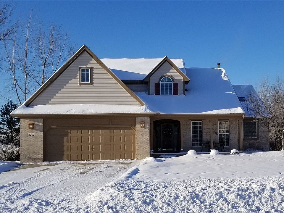 1st image of 8292 Sherwood Dr