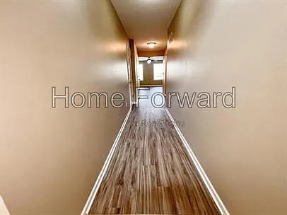 3 bed, 2.5 bath, 1616 sqft, $1,575 — Photo 3
