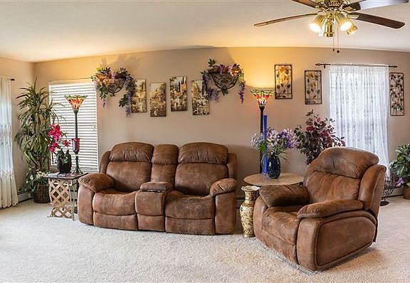 4th image of 699 Joette Dr
