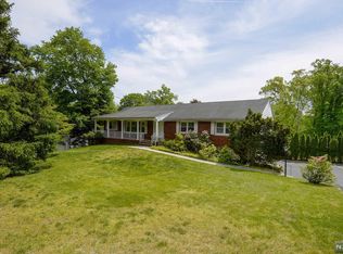 701 Blue Hill Rd, River Vale, NJ 07675