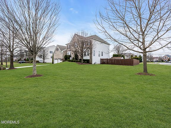 4th image of 4 Rutgers Way