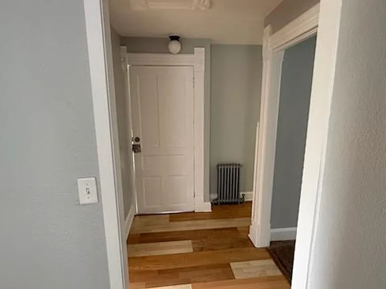 5036 S 92nd St — Photo 12