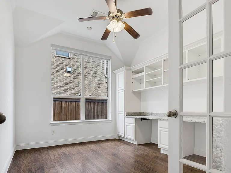 8272 Haltered Horse Ln — Photo 3