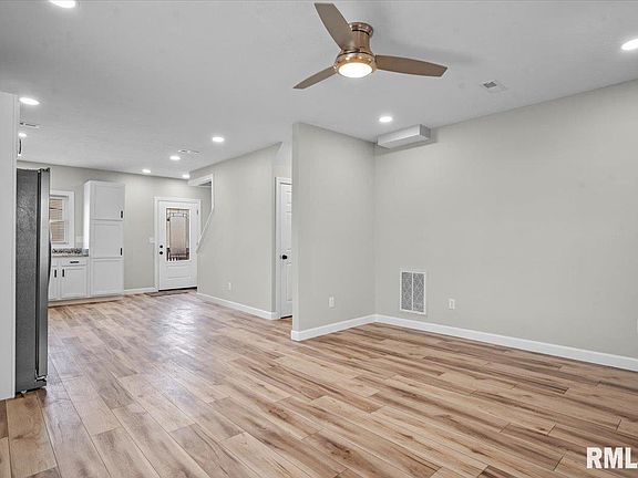 5th image of 1722 Peoria Rd