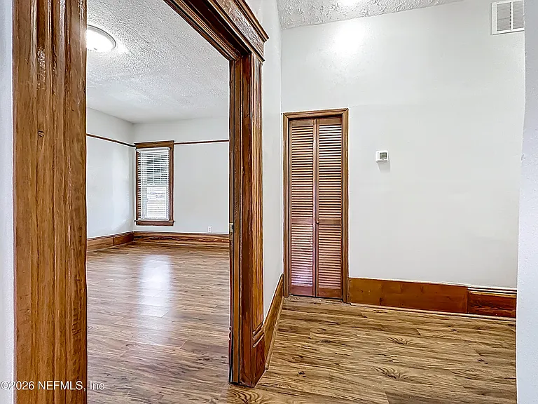 138 E Duval St — Photo 14
