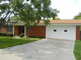 108 Rice Dr, Portland, TX 78374