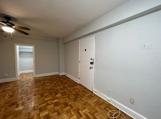 1916 R Street, Washington, DC 20009