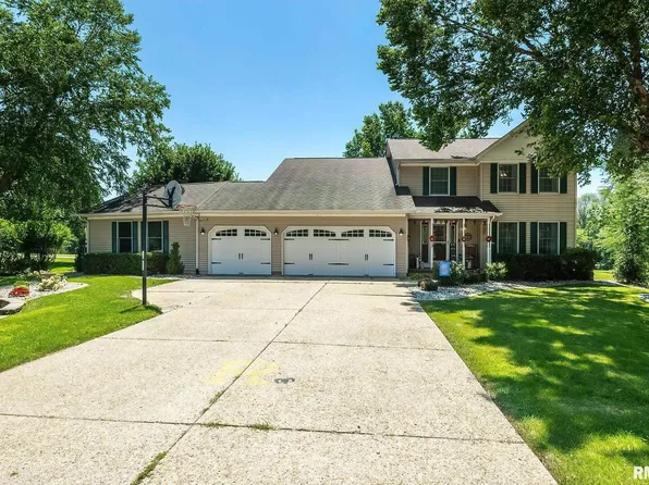 2307 Woodhaven Ln, Port Byron, IL 61275