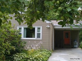 80 Valley View Dr, Amherst, MA 01002