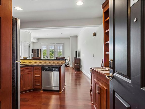 3rd image of 2277 Peachtree Rd NE Unit 501