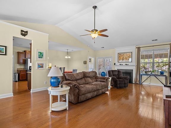5th image of 1121 Shire Way