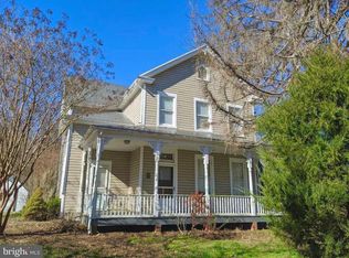 10205 Croom Rd, Upper Marlboro, MD 20772