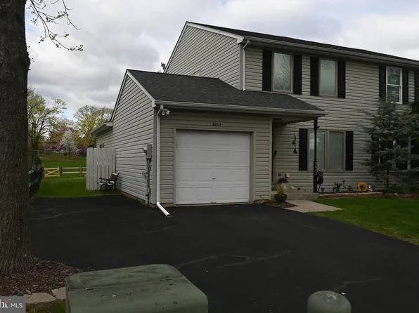 2003 Clover Mill Rd, Quakertown, PA 18951